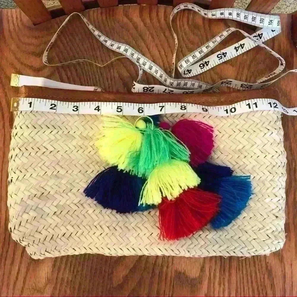 Set of Large Boho Rafia Tote Bags 14x22 Matching Clutch 7x12 Multi Color Tassels - Picture 9 of 12